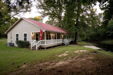 A home in Crockett