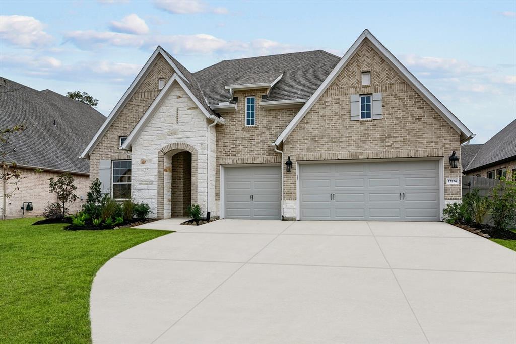 17324 July Moon Lane, Conroe, Texas image 3