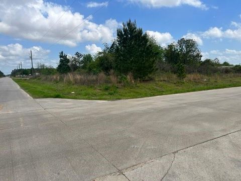 Photo of 3548 Road 3548, Cleveland, TX 77327 (MLS # 95580957) Photo of 3548 Road 3548, Cleveland, TX 77327 (MLS # 95580957)
