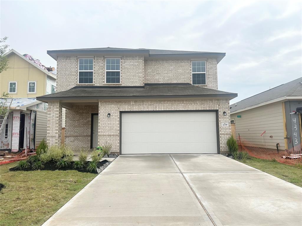 4339 Maple Root Lane, Pinehurst, Texas image 1