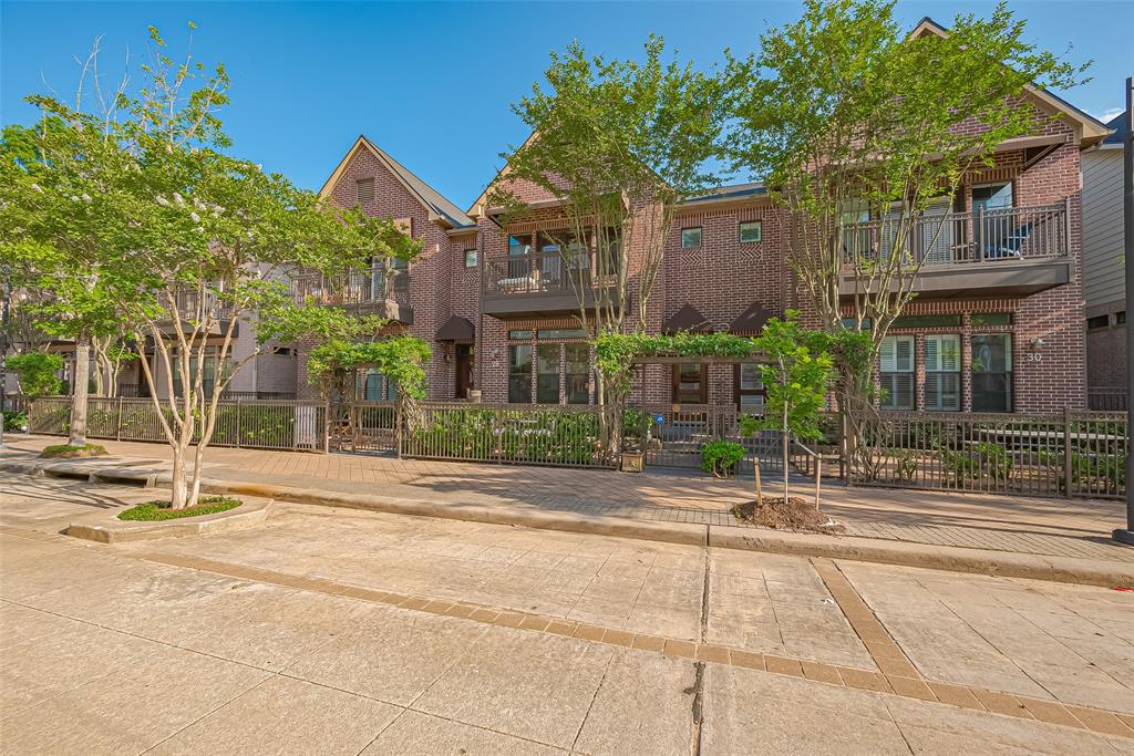 28 Riva Row