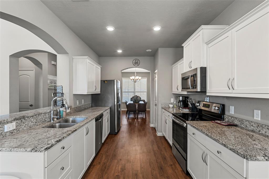 2117 Dumfries Drive, Bryan, Texas image 12