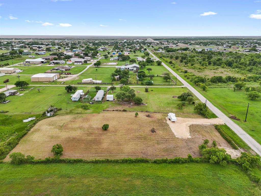 25 Cypress Avenue, Matagorda, Texas image 6
