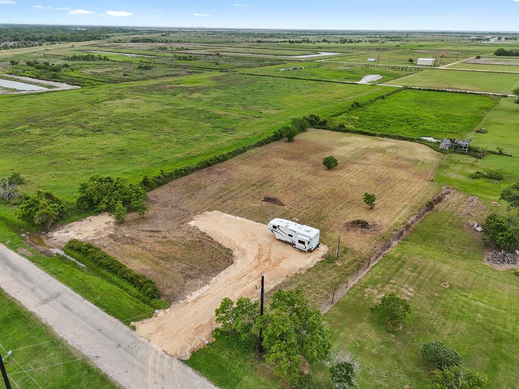 25 Cypress Avenue, Matagorda, Texas image 2