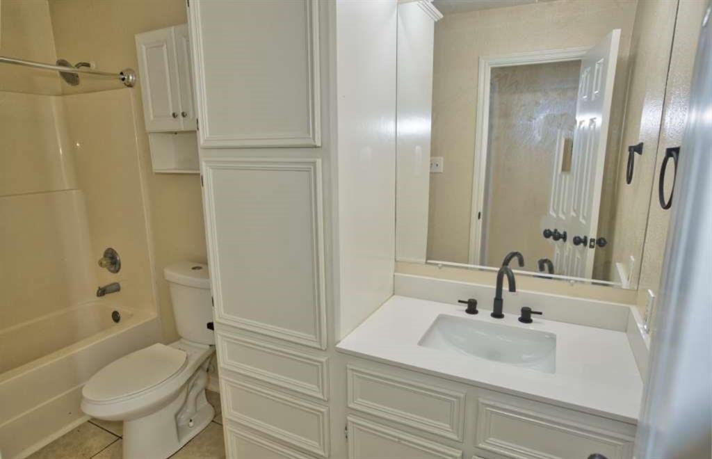 1503 Avenue J, Danbury, Texas image 27