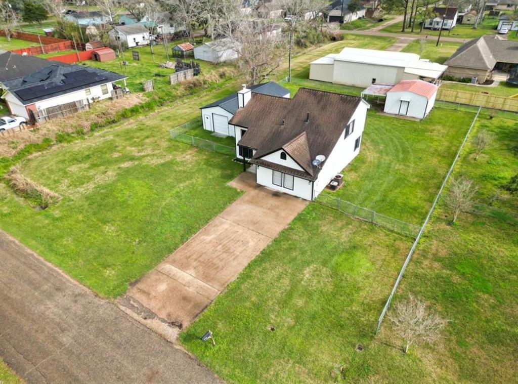 1503 Avenue J, Danbury, Texas image 8