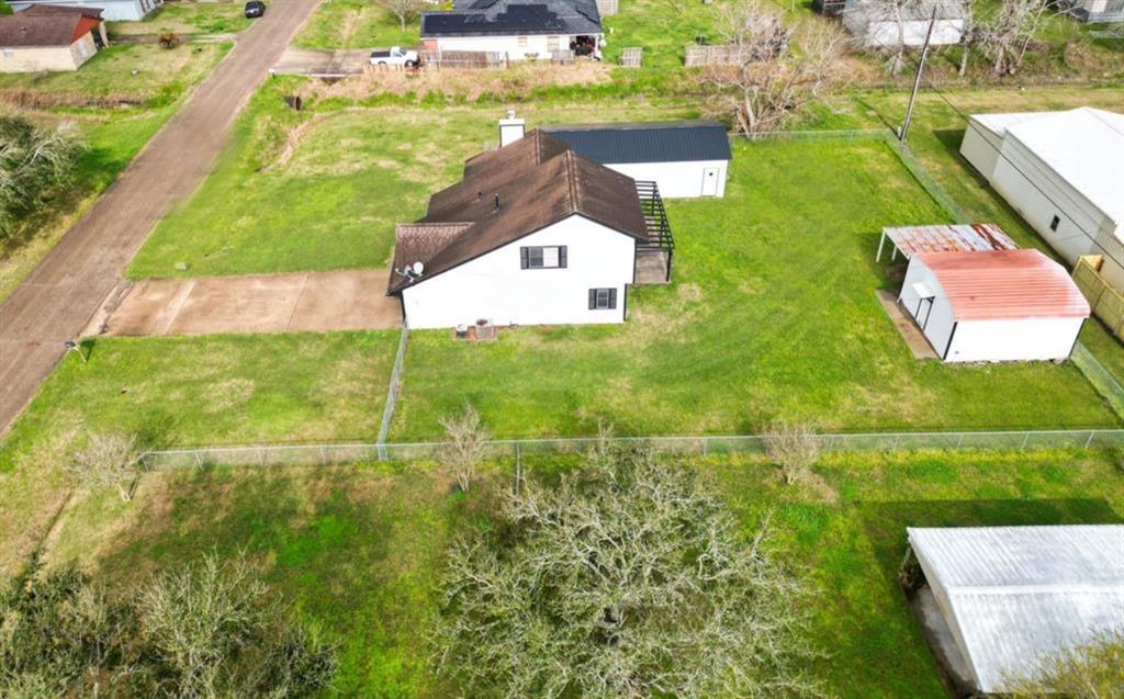 1503 Avenue J, Danbury, Texas image 9