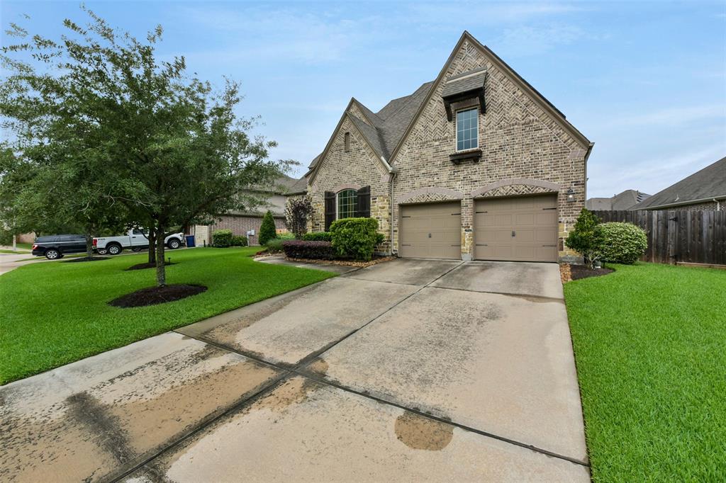 1115 Hancock Springs Lane, Friendswood, Texas image 2