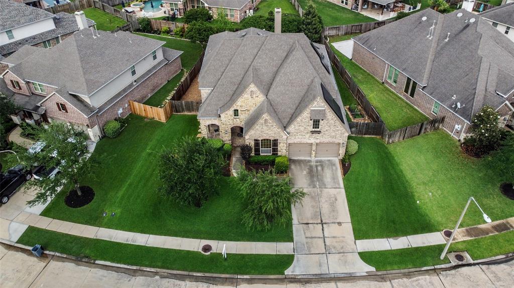1115 Hancock Springs Lane, Friendswood, Texas image 5