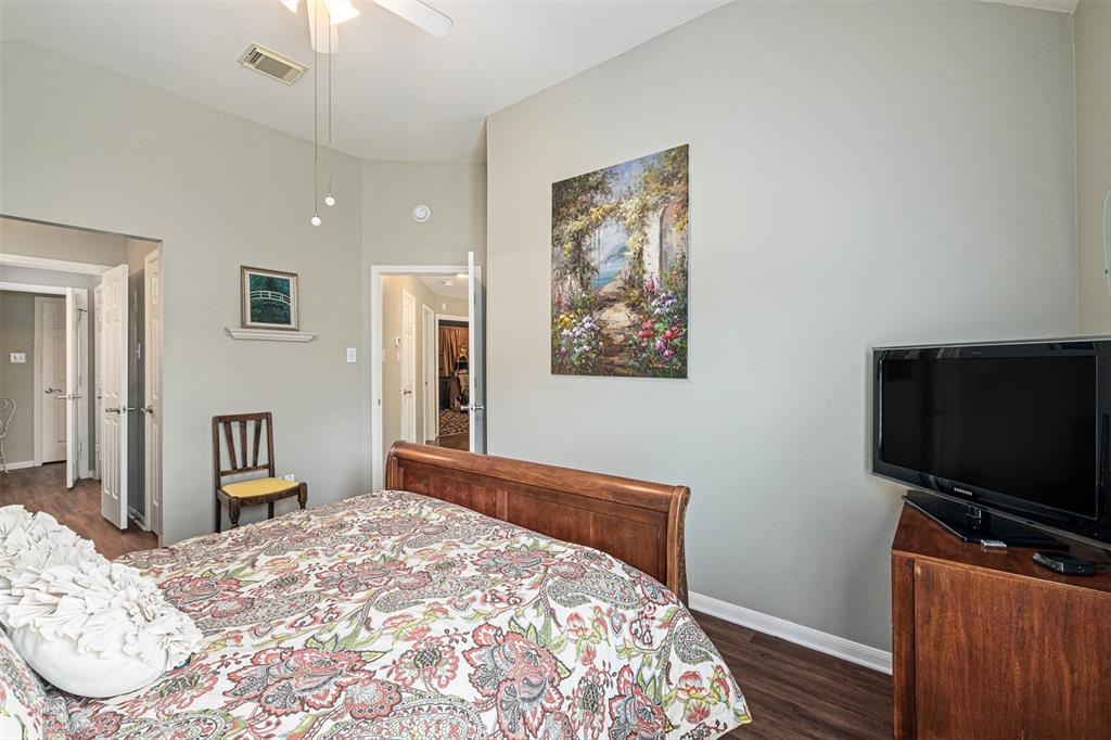 2031 Lodge Crest Court, League City, Texas image 40