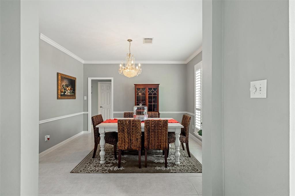 2031 Lodge Crest Court, League City, Texas image 7