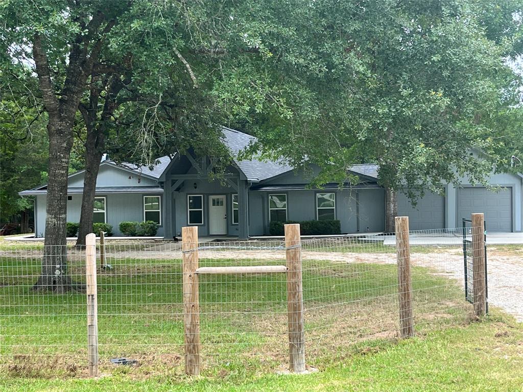 482 Rolling Wood, Livingston, Texas image 3