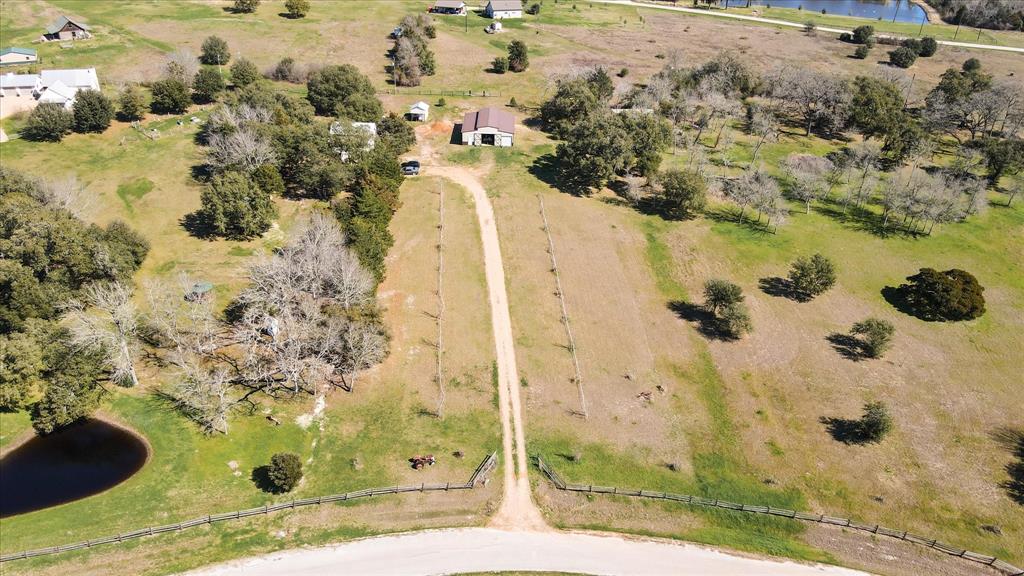 7115 Great Oak Circle, Burton, Texas image 3