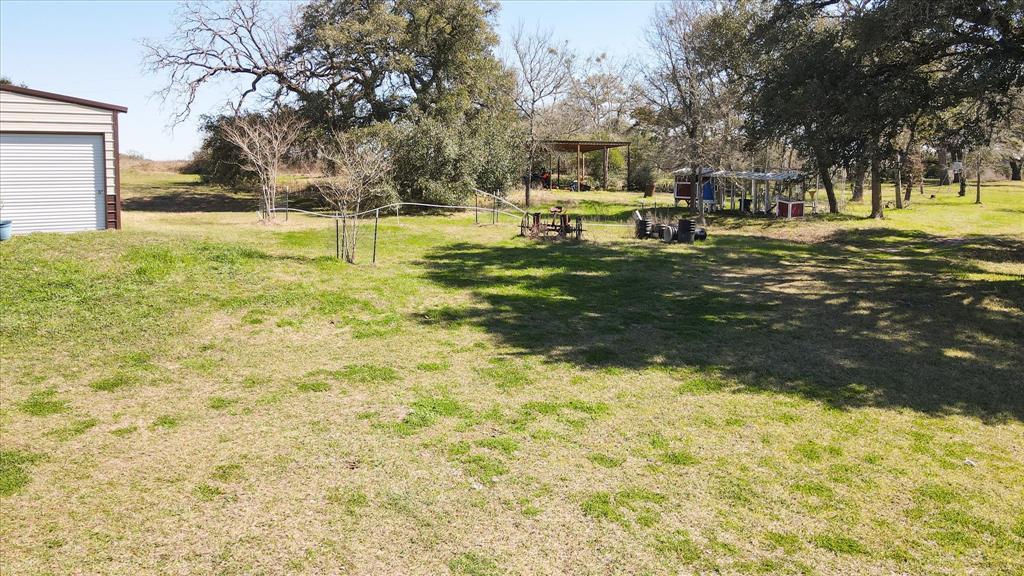 7115 Great Oak Circle, Burton, Texas image 7