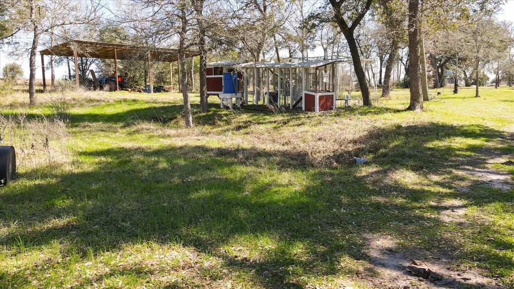 7115 Great Oak Circle, Burton, Texas image 8