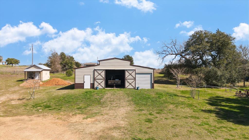 7115 Great Oak Circle, Burton, Texas image 4