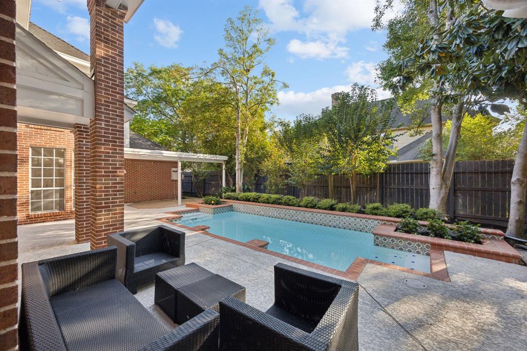 1310 Kelliwood Oaks Drive, Katy, Texas image 35