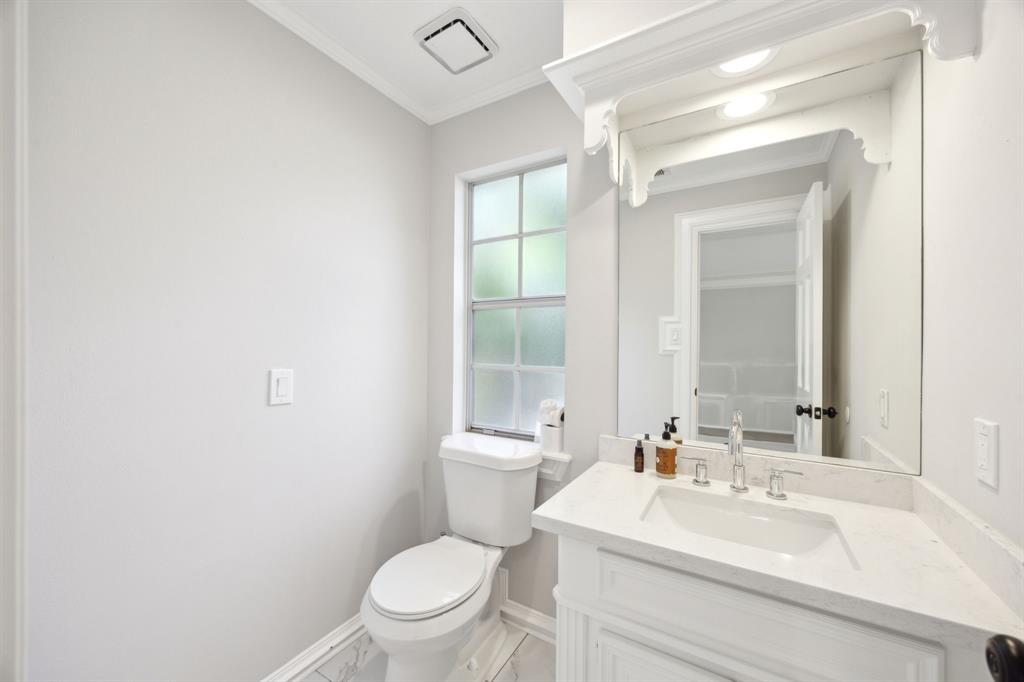 1310 Kelliwood Oaks Drive, Katy, Texas image 32