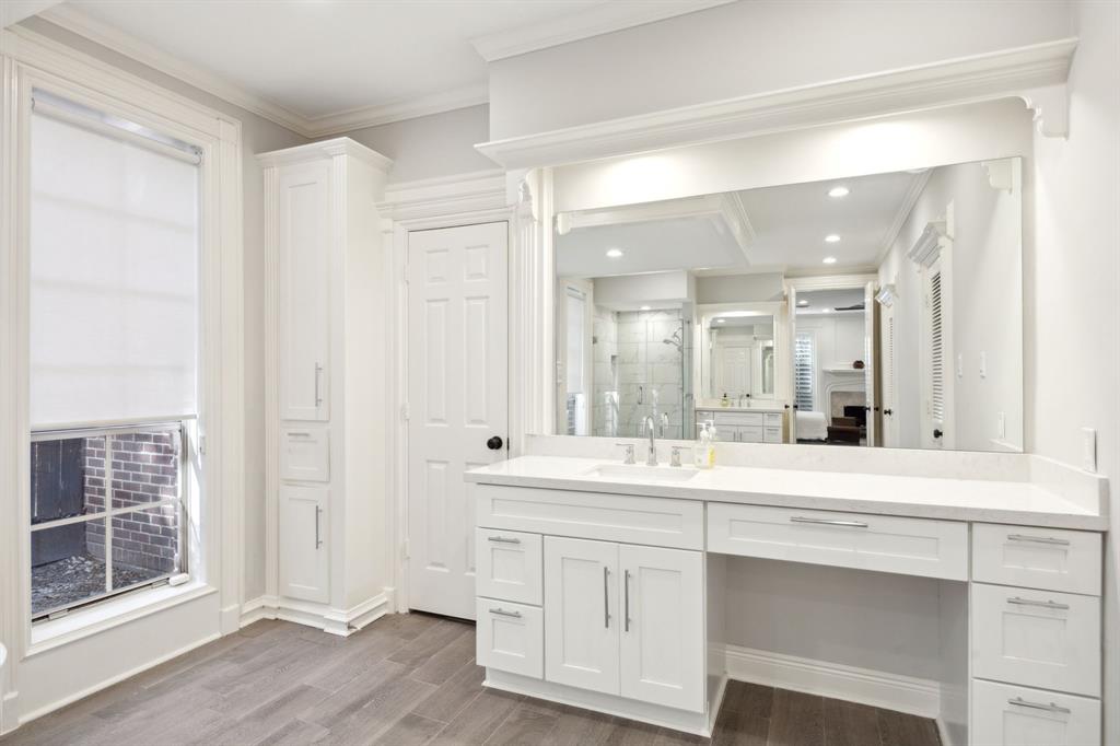 1310 Kelliwood Oaks Drive, Katy, Texas image 21