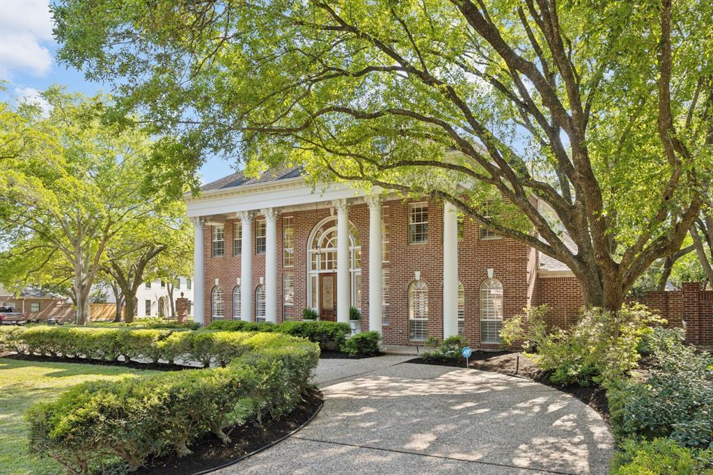 property-search 1 1310 Kelliwood Oaks Drive