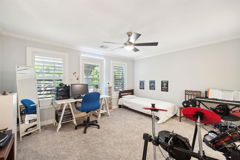 1310 Kelliwood Oaks Drive, Katy, Texas image 30