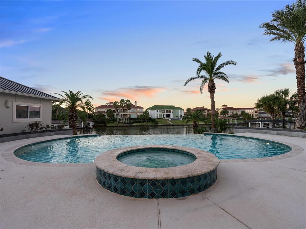 1907 Ray Shell Court, Seabrook, Texas image 42