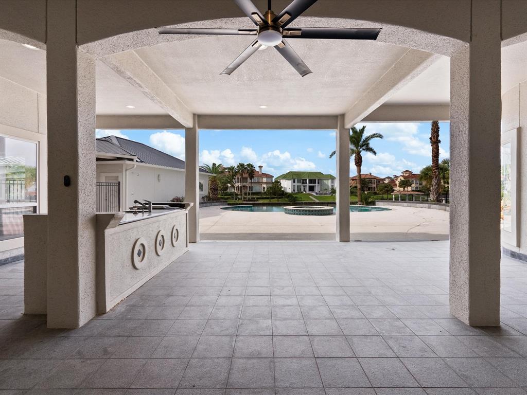 1907 Ray Shell Court, Seabrook, Texas image 32