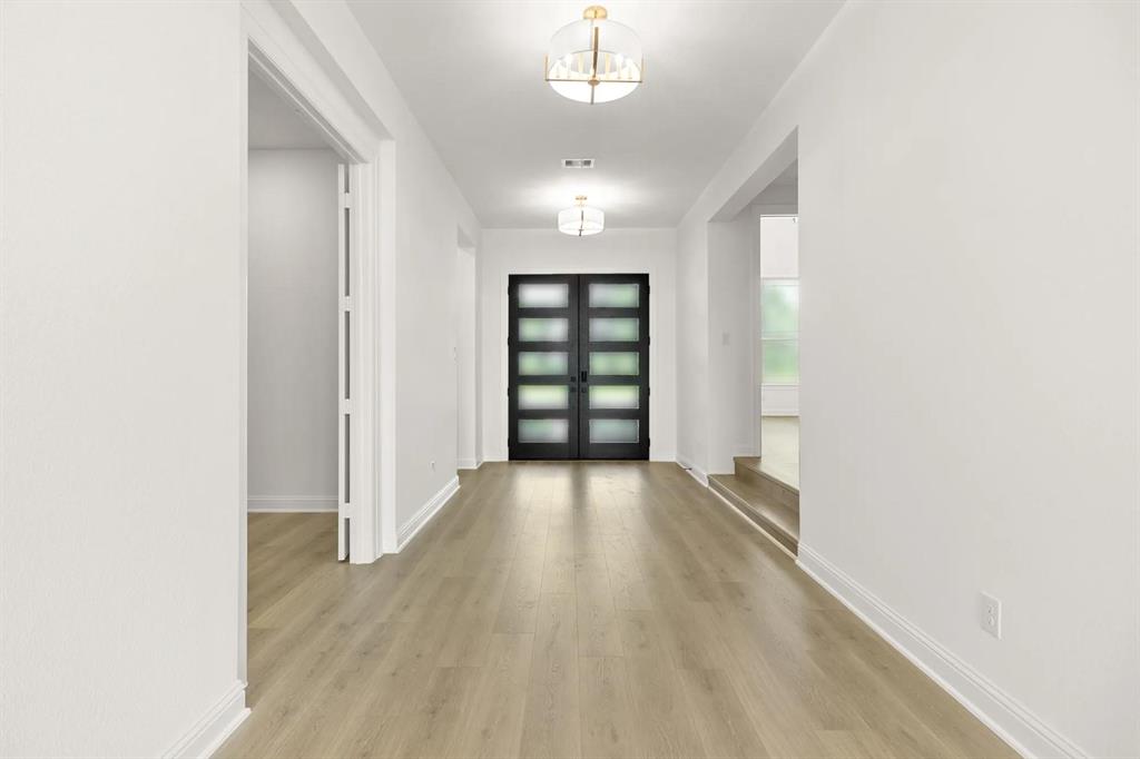 8010 River Bluet Place