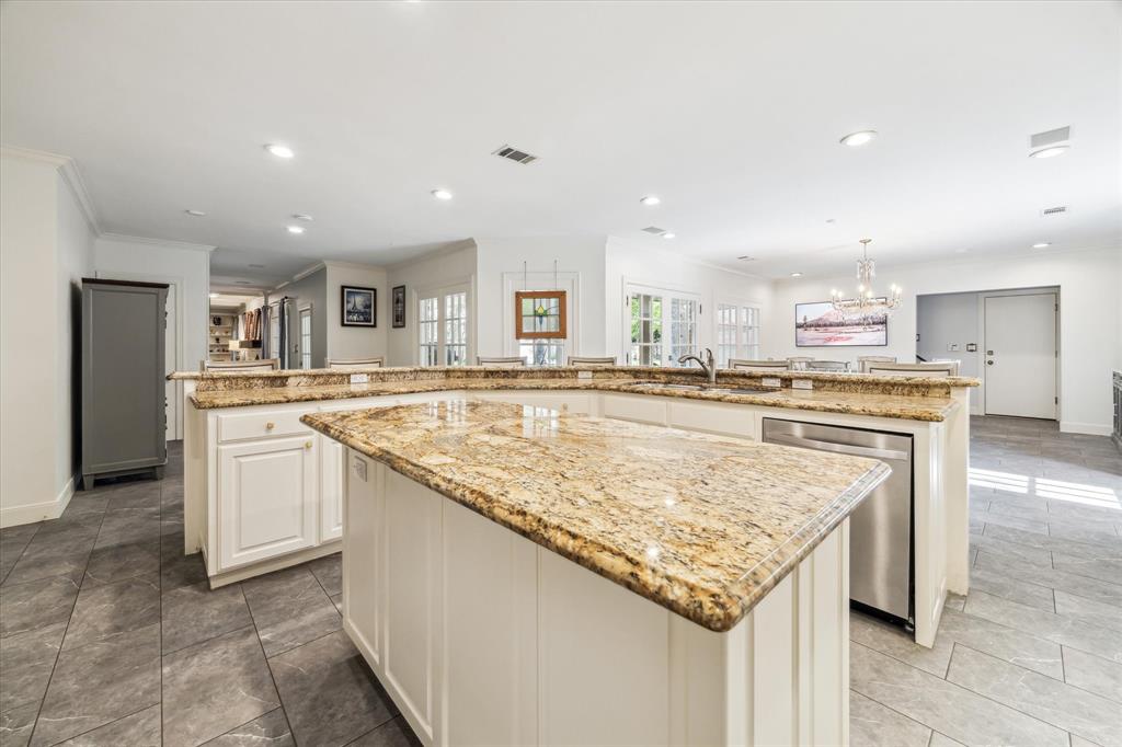 11739 Wood Lane, Houston, Texas image 14