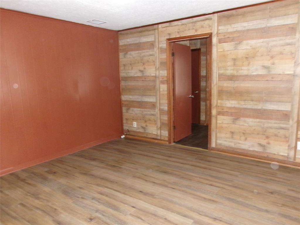 2307 6th Ave N Street, Texas City, Texas image 7