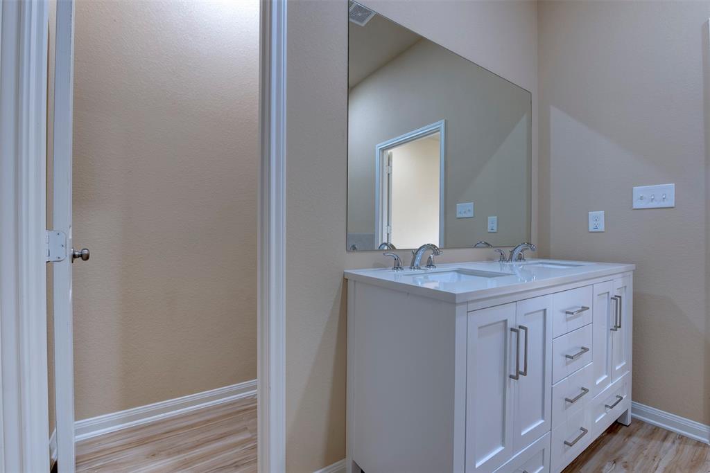 632 Mill Road, Angleton, Texas image 20