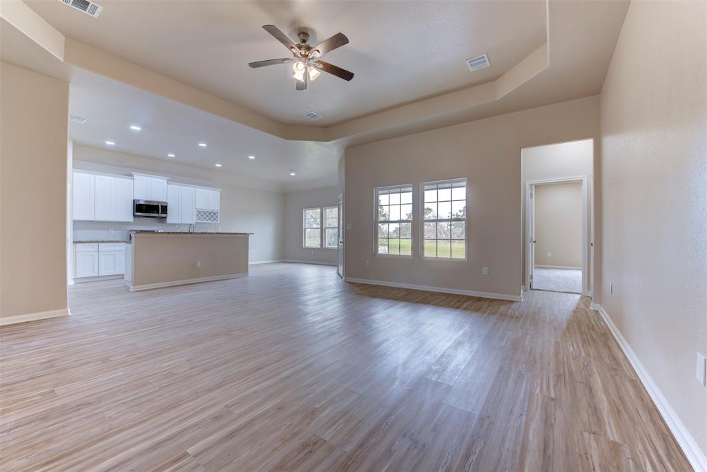 632 Mill Road, Angleton, Texas image 3