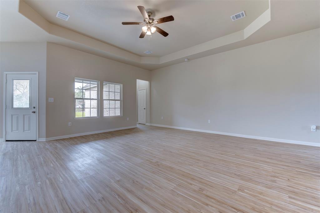 632 Mill Road, Angleton, Texas image 5