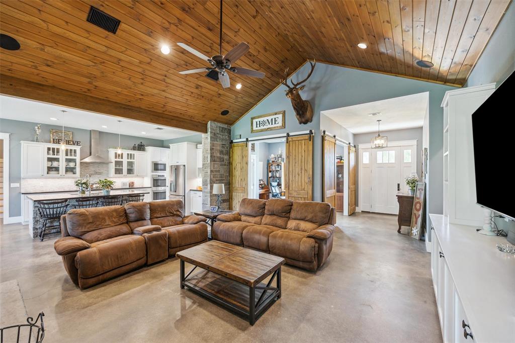 127 Buenger Road, Industry, Texas image 9