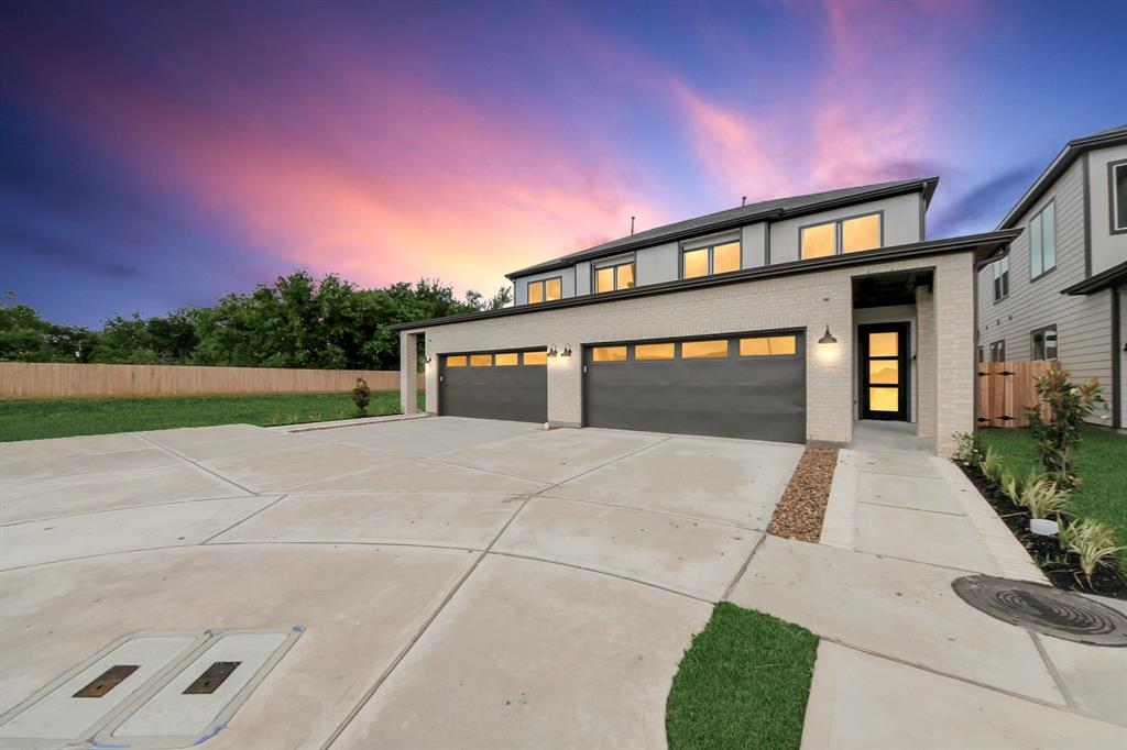 4336 Avron Drive #B, Stafford, Texas image 3