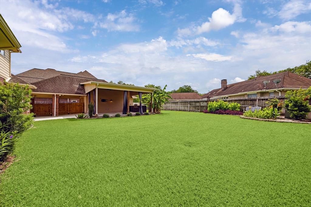 4007 Oak Shadows Court, Sugar Land, Texas image 23