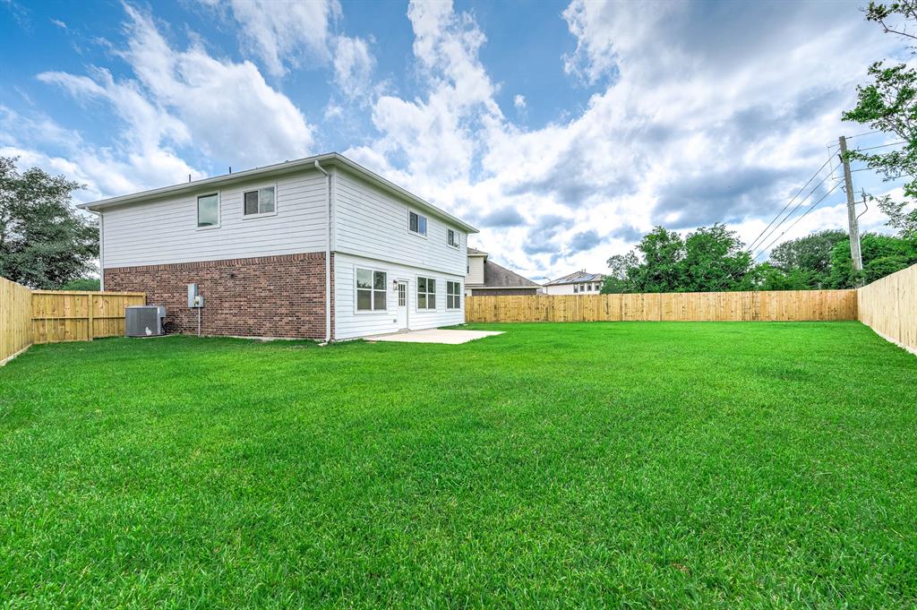8302 Quest Court, Rosharon, Texas image 29