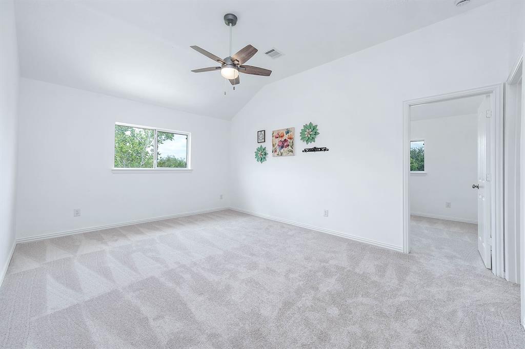 8302 Quest Court, Rosharon, Texas image 17