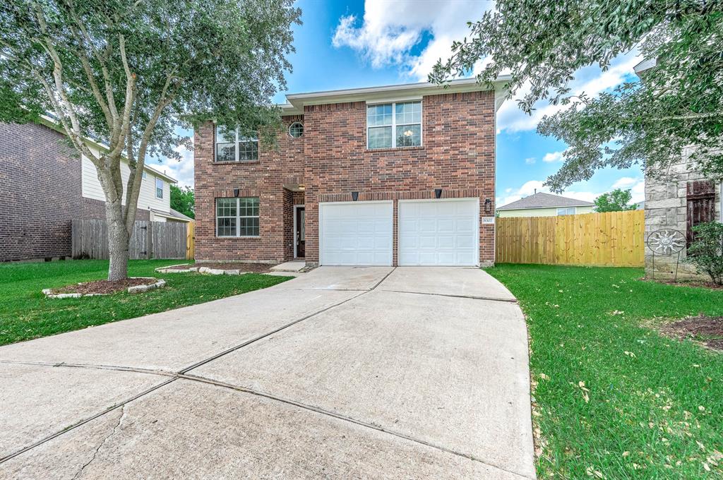 8302 Quest Court, Rosharon, Texas image 3