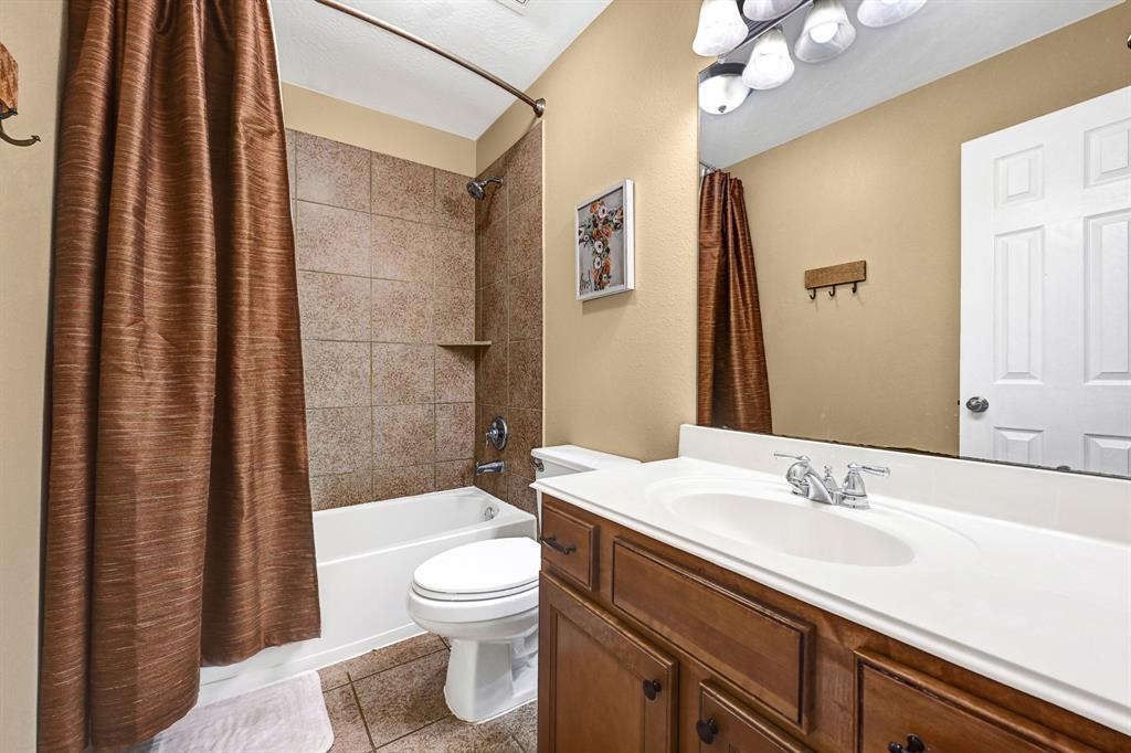 2839 Chalet Knolls Lane, Katy, Texas image 33