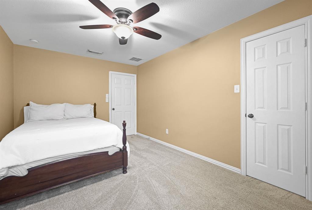 2839 Chalet Knolls Lane, Katy, Texas image 32