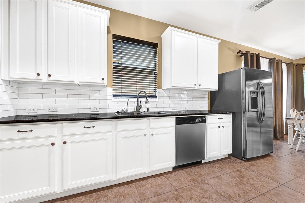 2839 Chalet Knolls Lane, Katy, Texas image 16