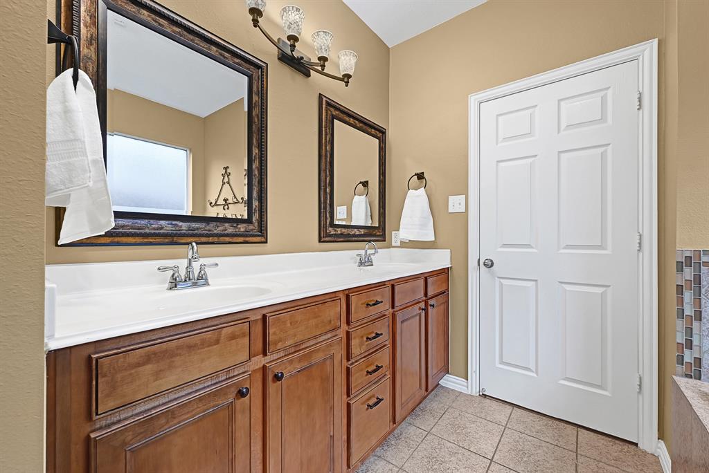 2839 Chalet Knolls Lane, Katy, Texas image 24