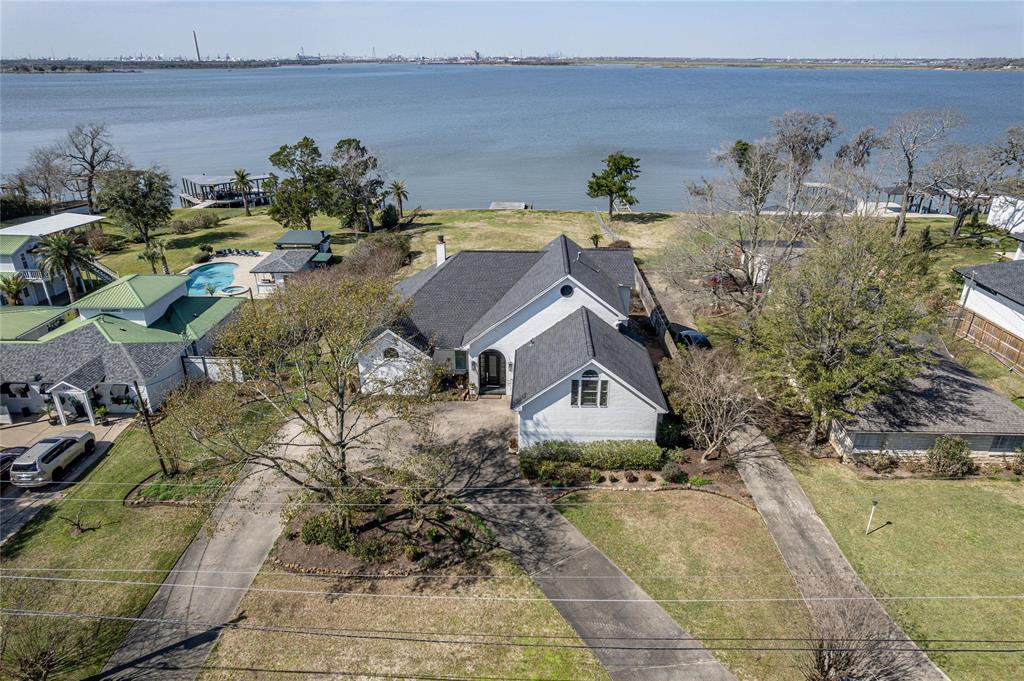 422 S Burnett Drive