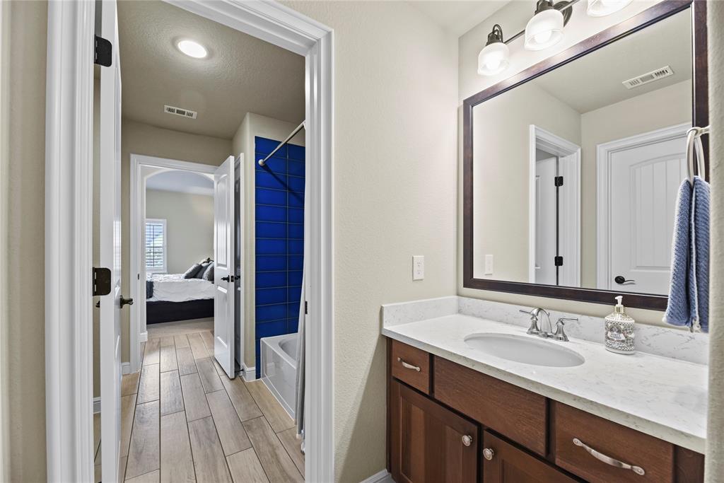 2111 Plaza Ridge Drive, Missouri City, Texas image 36