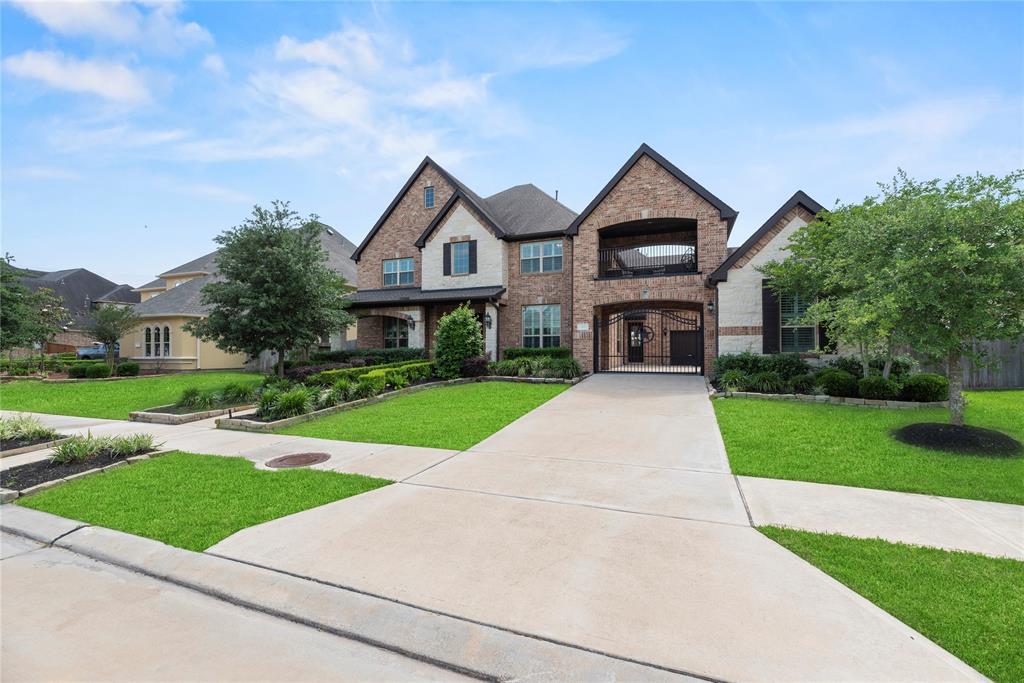 2111 Plaza Ridge Drive, Missouri City, Texas image 2