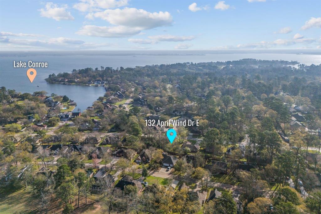 132 April Wind Drive, Conroe, Texas image 14