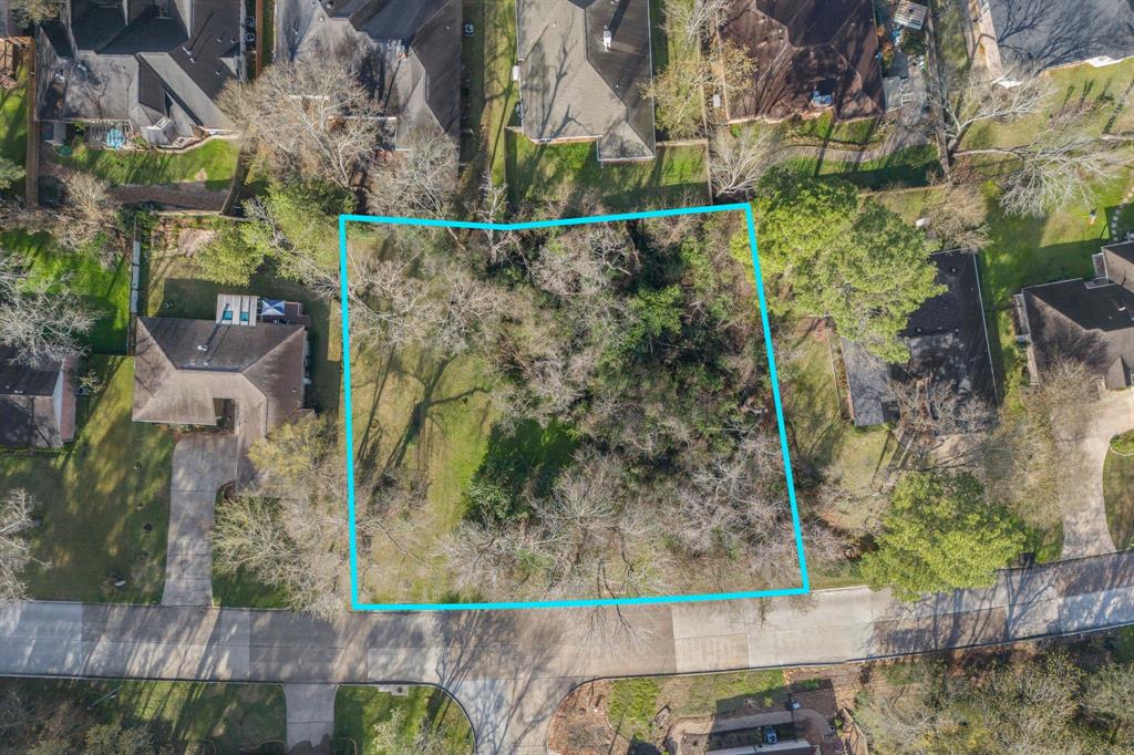 132 April Wind Drive, Conroe, Texas image 16