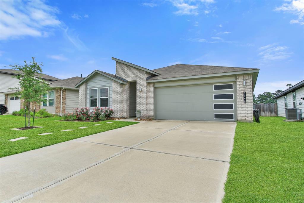 14218 Black Canyon Lane