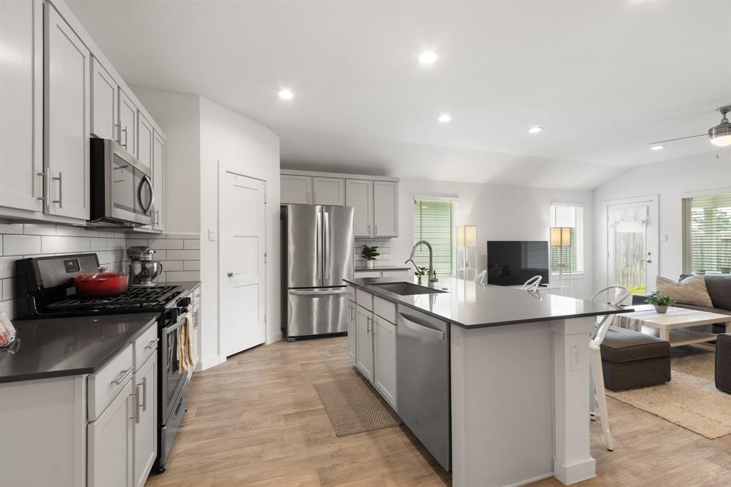 14218 Black Canyon Lane